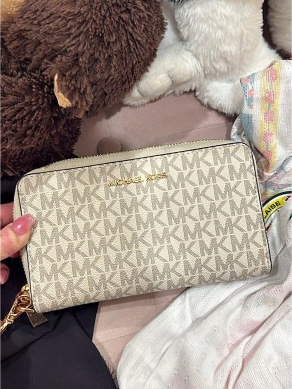 Michael Kors Jet Set Travel Large Logo Continental Wristlet Beige & Brown